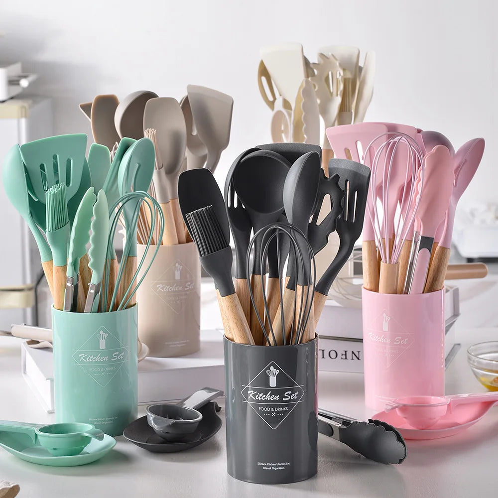 12PCS Silicon Non-Stick Cookware Kitchenware Utensil Set with Wooden Handles