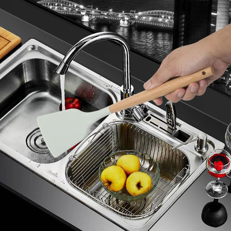 12PCS Silicon Non-Stick Cookware Kitchenware Utensil Set with Wooden Handles