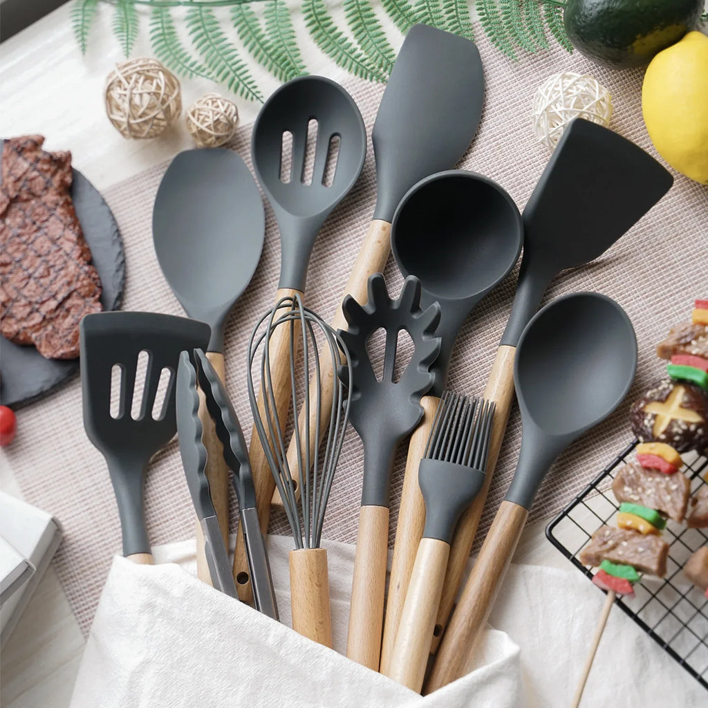 12PCS Silicon Non-Stick Cookware Kitchenware Utensil Set with Wooden Handles
